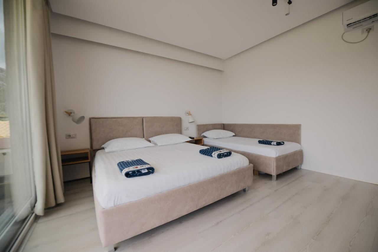 Vila Natali Himare Exterior foto